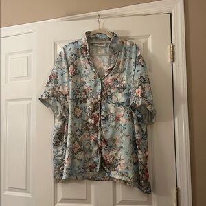 Signals (2X) 100% polyester blue floral pj top